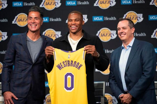 欧冠积分榜-荣归故里韦少笑逐颜开，新赛季他要“边走边看”